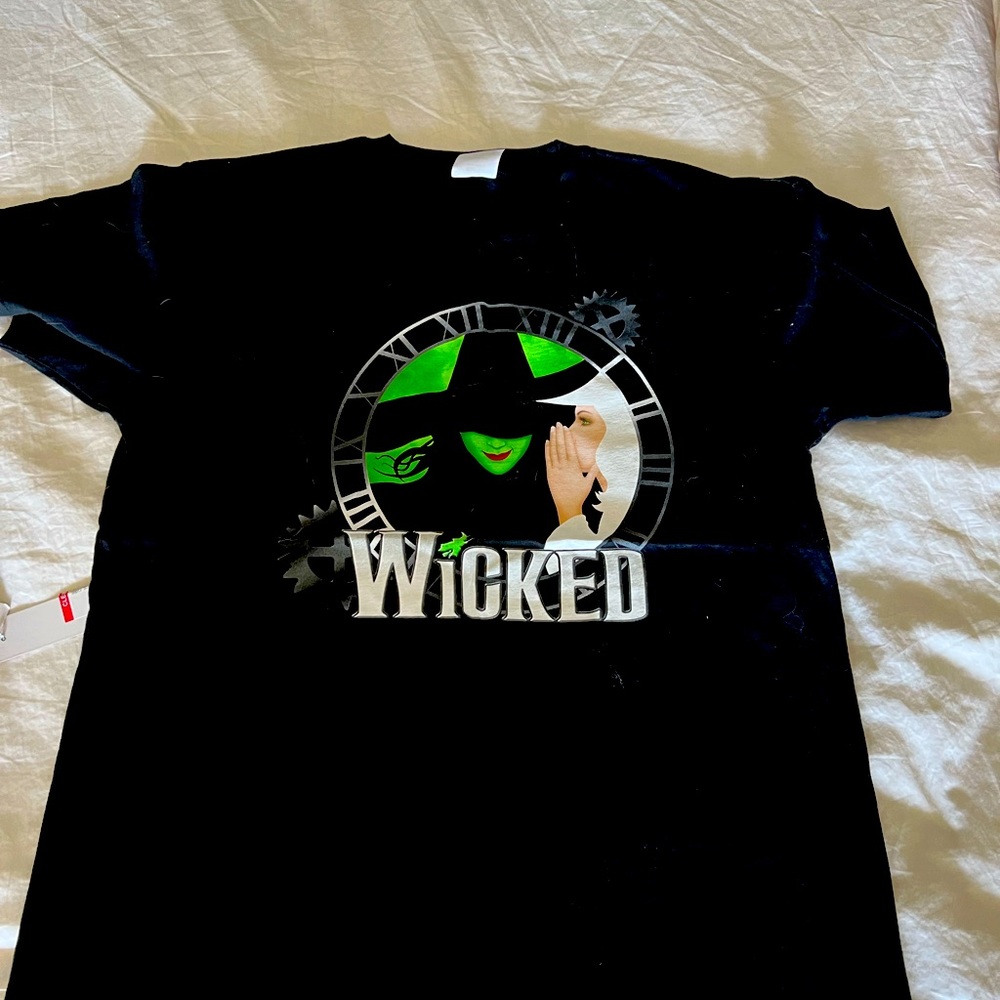Broadway musical Wicked T-shirt, size L. No tags, never been worn
